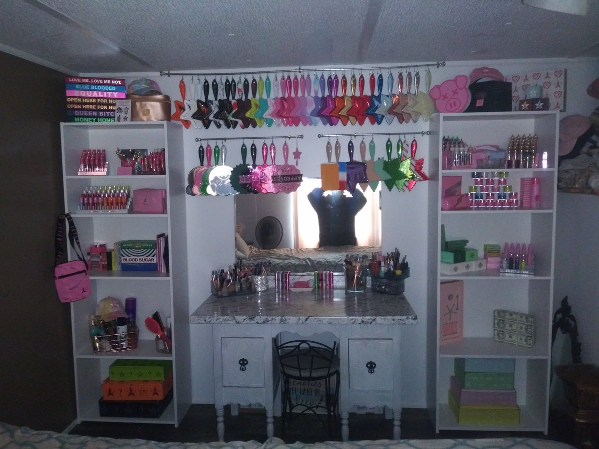 CourtneySowell7's tweet photo. @JeffreeStar @Jiffyjeffers199 @JSC_family Im almost there @JeffreeStar the rest of my beauties are the way!!! #MyOf5Boys #ILoveMyCollection https://t.co/xG6GaTlZDR