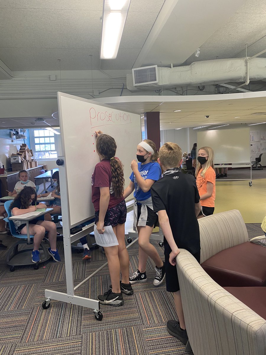 Megan Riva tweet media