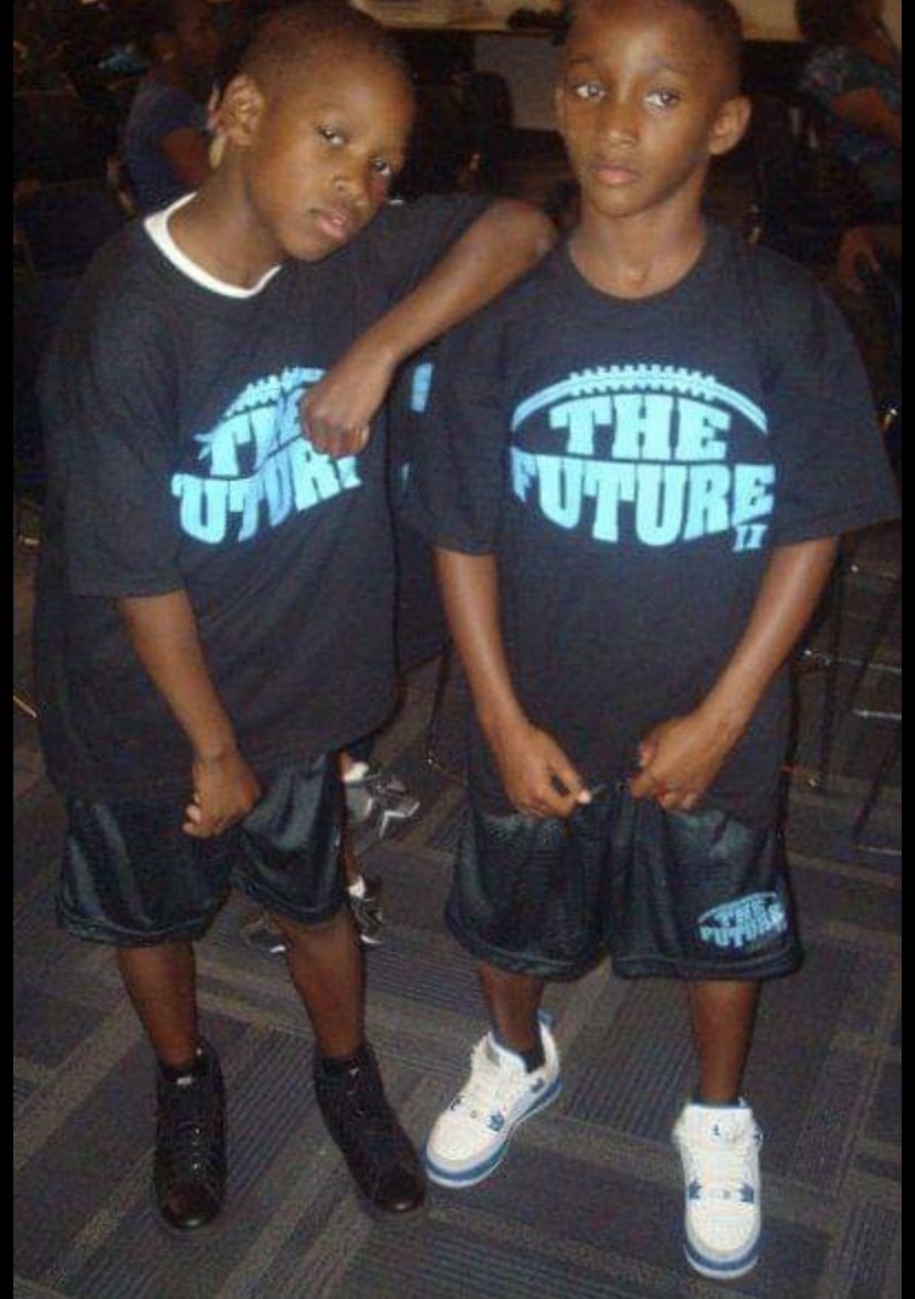 We started this 💩 together... running them 100s at beaumont changed our lives forever💯#TheFuture we ain’t done yet ! Let’s do this next chapter together. We’ll bring the rest when it’s time! #RipToney #LLLA #RipScoota #LLKash$ We ain’t never follow names we made em.. #familly