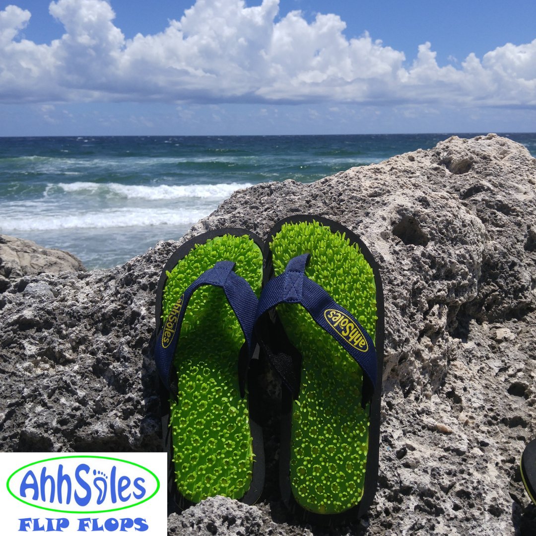 Happy Friday everyone!

#ahhsoles #ahhsolesflipflops #weekend #friday #friYAY #happyfriday #lettheweekendbegin