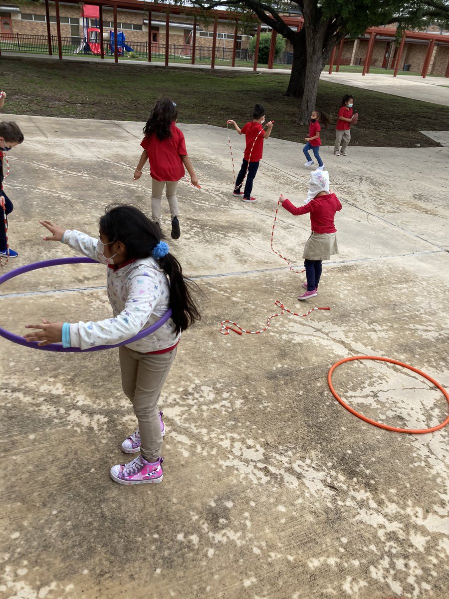 Stephanie R Camacho (@sruizbil) on Twitter photo Feliz Día del niño to these amazing kindergarteners!!! Thank you <a href="/DeMirlanda/">Mirlanda De Leon</a> for planning this fun afternoon for our kinder kiddos!!! <a href="/NISDGlenn/">Glenn Elementary</a> #FelizDiaDelNino #Kindergarten #NISDkinder Feliz Día del niño to these amazing kindergarteners!!! Thank you <a href="/DeMirlanda/">Mirlanda De Leon</a> for planning this fun afternoon for our kinder kiddos!!! <a href="/NISDGlenn/">Glenn Elementary</a> #FelizDiaDelNino #Kindergarten #NISDkinder