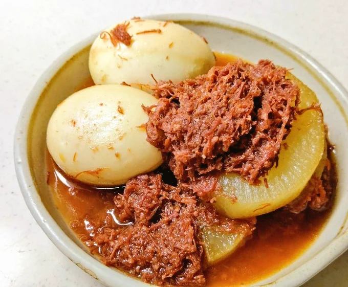 お肉と大根と卵の煮物って美味しいなぁ～と最近しみじみ思います( 〃▽〃)

レシピはニューコンミートを使いましたが、冷凍庫に眠ってたお肉など、お肉ならば何でも合うな～と思いながらご飯が進んでおります🍚✨ 