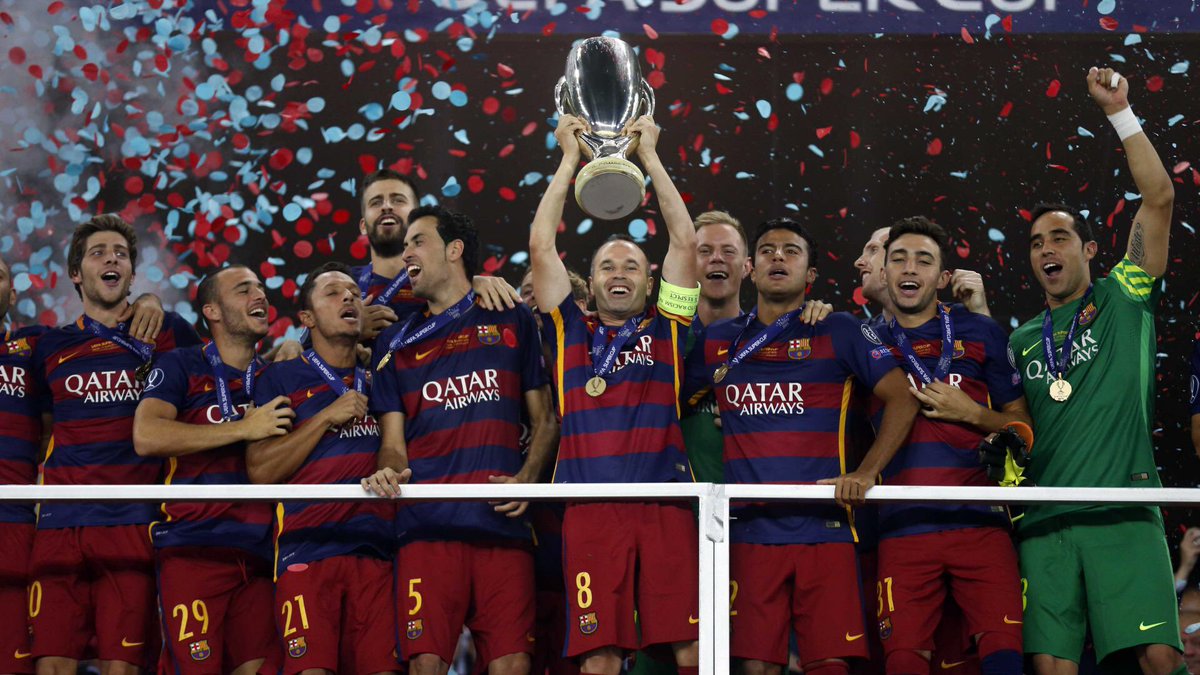 Pour terminer en beauté quand même, le club remportera deux autres trophées fin 2015 : Supercoupe d’Europe et CDM des clubs et Messi remportera logiquement son 5ème Ballon d’or