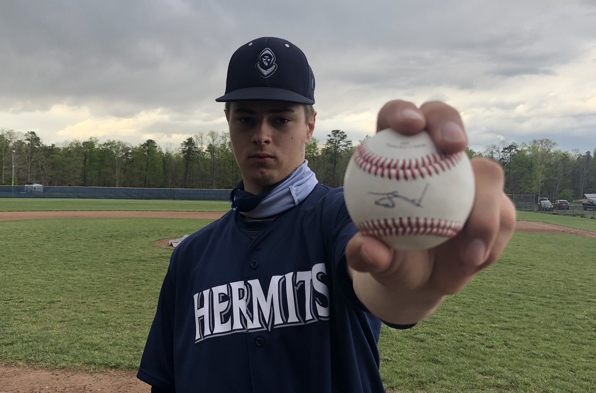 kminnicksports's tweet photo. Jackson Vanesko is our Player of the Game. Senior lefty with 3-hitter and 13 Ks as No. 5 St. Augustine rallies for 3-2 win over No. 13 Holy Spirit. He was perfect through five innings ⚾️

@HSHS_Athletics @HermitsBaseball @HermitAthletics https://t.co/sjGK5q9QVL