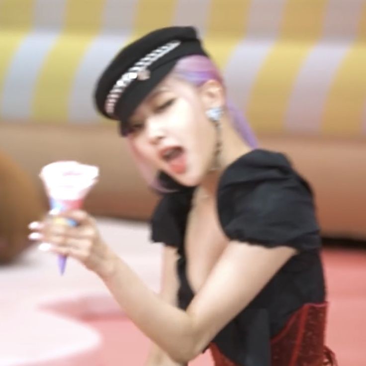 a thread of blackpink pics from ice cream era that i could find: