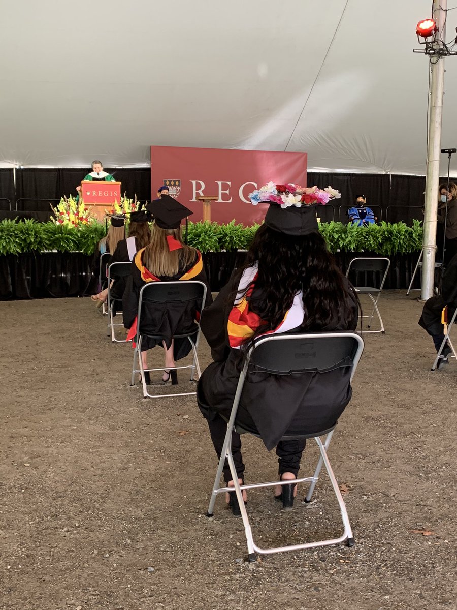 kelt303's tweet photo. April is always a crazy month in higher ed, then these moments happen and you remember it’s all worth it. #Regis2021 #RegisNorthGrads https://t.co/2BBJMOM0Dh