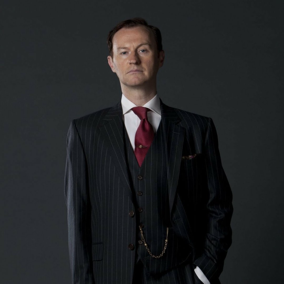 Mycroft as Black Tulip