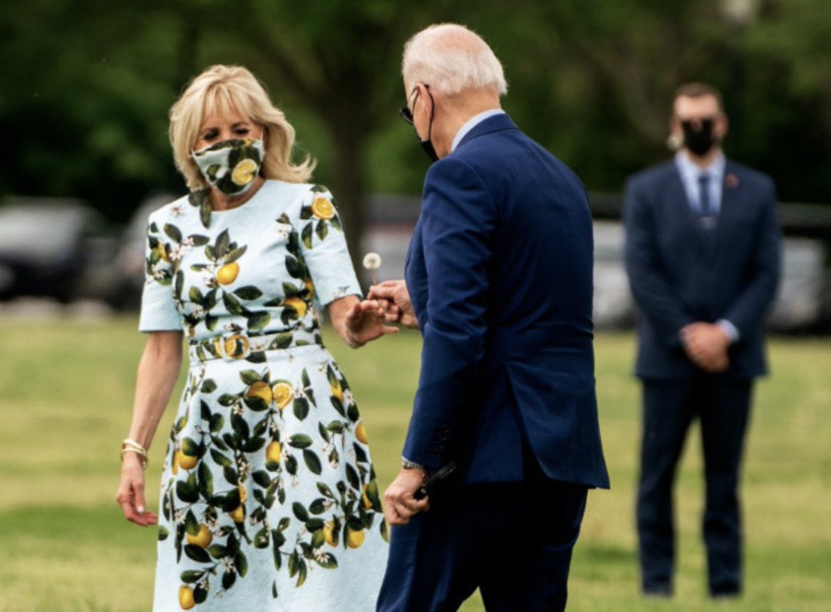 🌼 This is what love looks like. We are so lucky and thankful to have the most pawsome parents. Special woofs to <a href="/demetriusfreem/">Demetrius Freeman</a> for the wonderful photos. Awoooof! #FirstCouple #Love