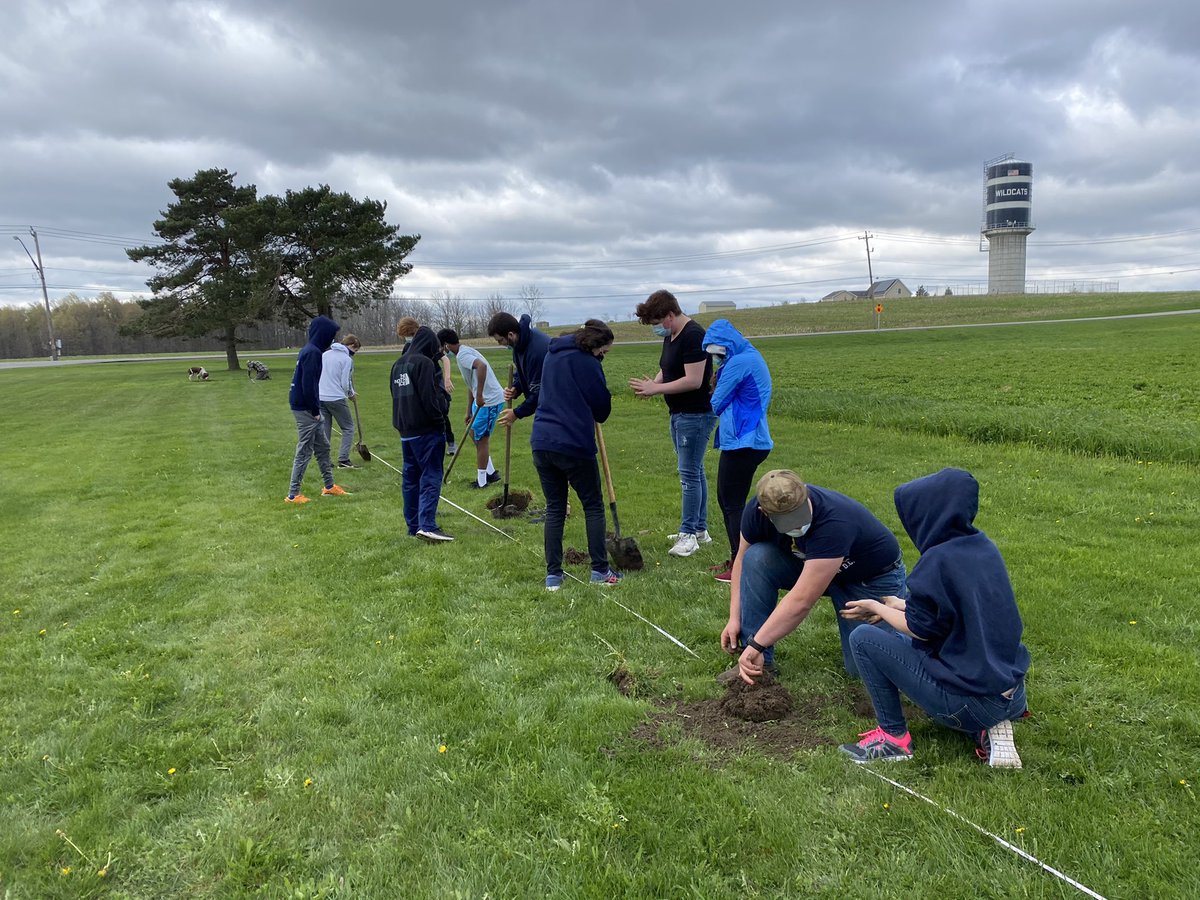 ARobScience's tweet image. Great day around the school grounds today. LE Ss planted 10 white pines for Arbor Day and AP Bio Ss collected isopod for their behavior lab next week. #ArborDay #MWtweets @lahue_jordan