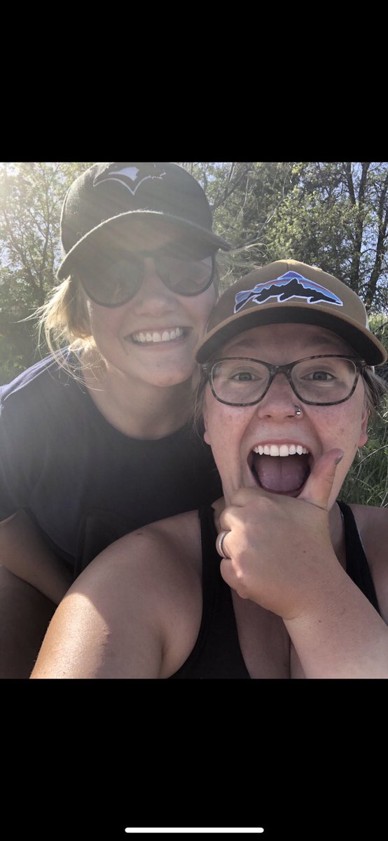MissParrington's tweet photo. Today my best friend finished her final practicum at Chancellor School and officially became a teacher 😍❤️ Congratulations Tay! I am so so so so proud of you 😘 https://t.co/RLEhwUwErQ