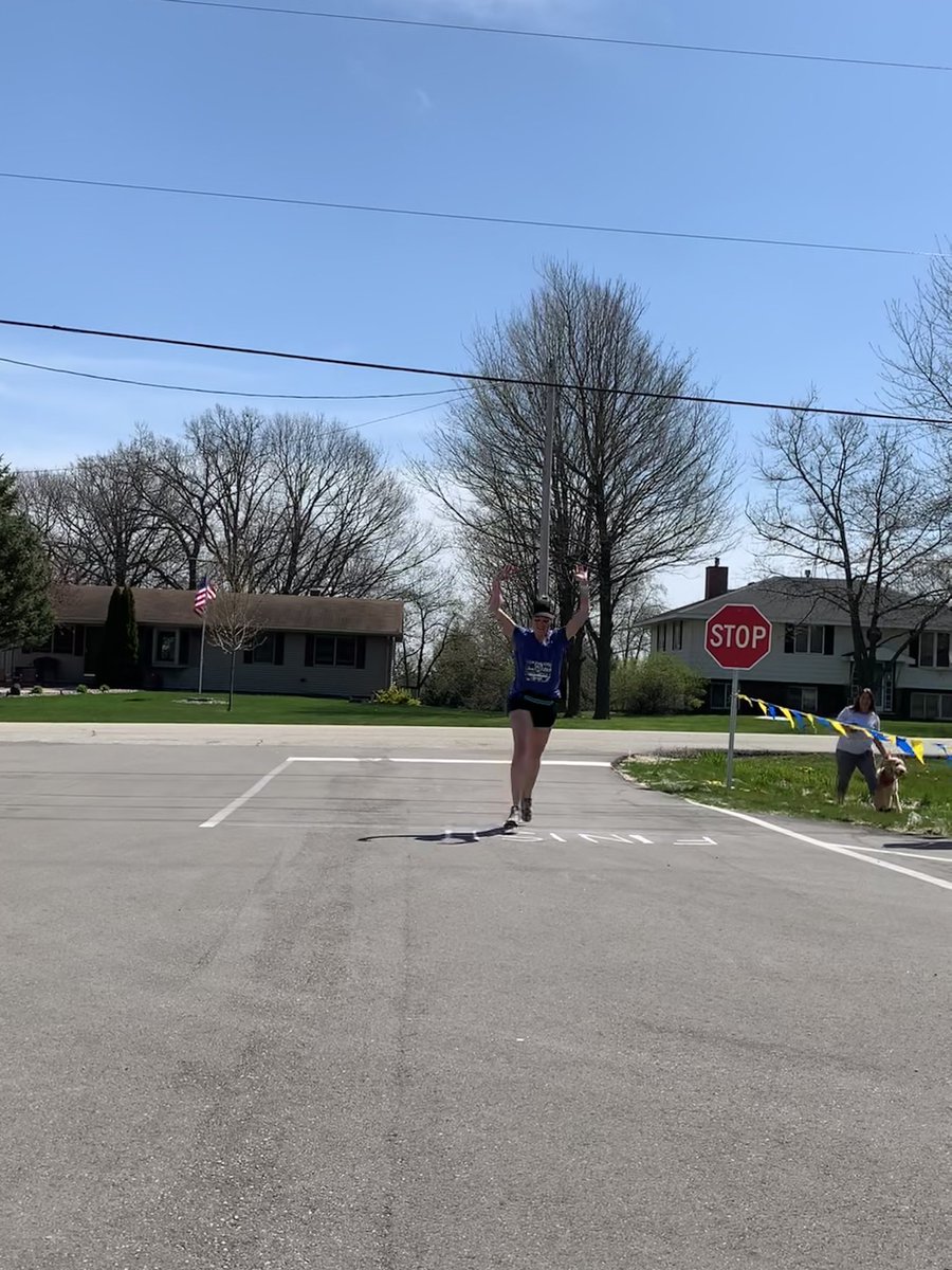 Elizabeth Hardy tweet media