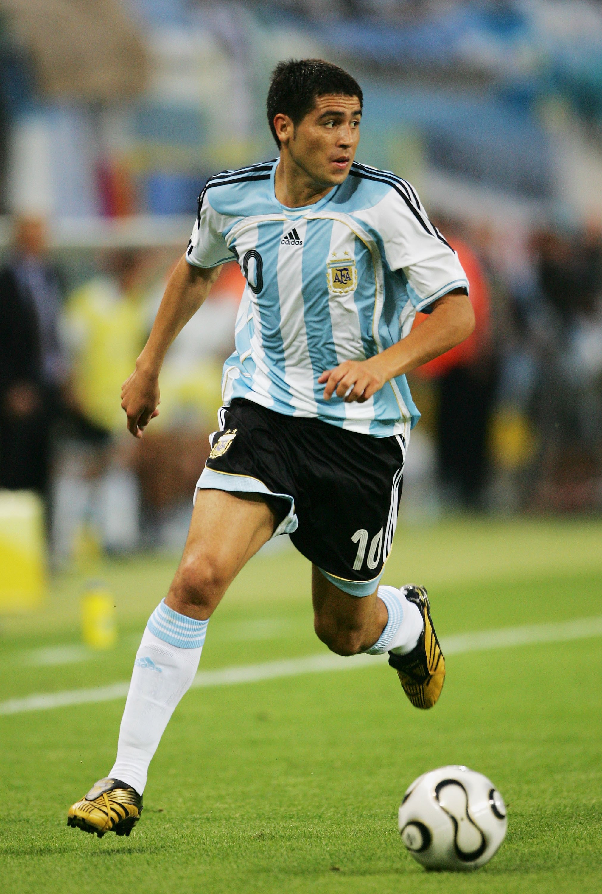 Botines adidas de hot sale juan roman riquelme