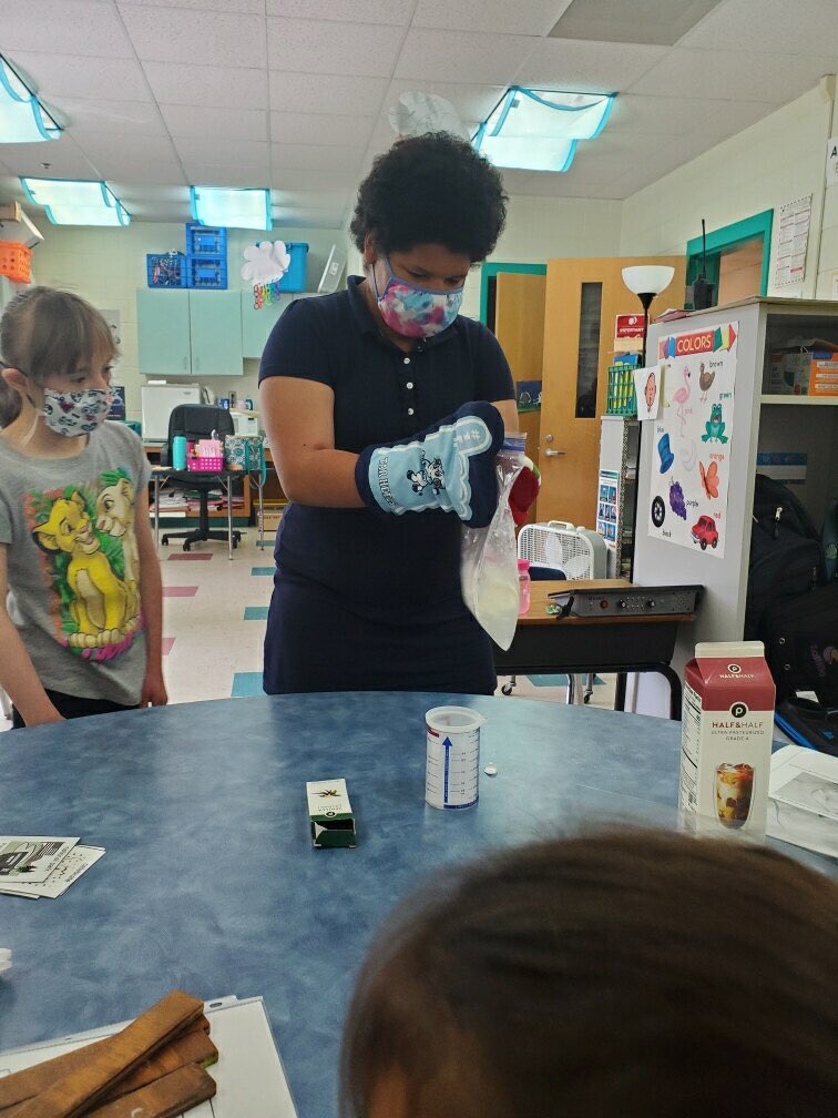 ASESLibrary's tweet image. I scream, you scream, we all scream for ice cream 🍦 Friday fun with Mrs. Davis’ class @sharkhappenings #oneccps #ccpslibrarians