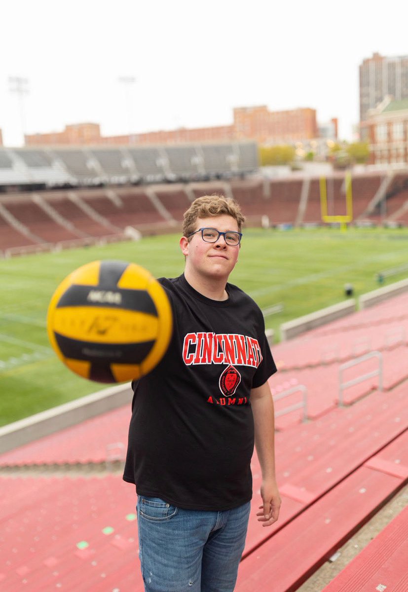Graduation Alert! Congratulations to our senior member Nigel Burris. Nigel graduated today with a degree in Marketing and minors in Psychology &amp; Information Systems. He plans on working as a market research consultant focusing on consumer behavior! #bearcats #graduate2021