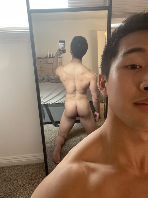 Finally FFriday. Probably going to turn my pussy into a gaping cunt later who wants to see? https://t<a href="/tag/coyotejocks"class="tags"><span>#coyotejocks</span></a><a href="/tag/wearcoyote"class="tags"><span>#wearcoyote</span></a>