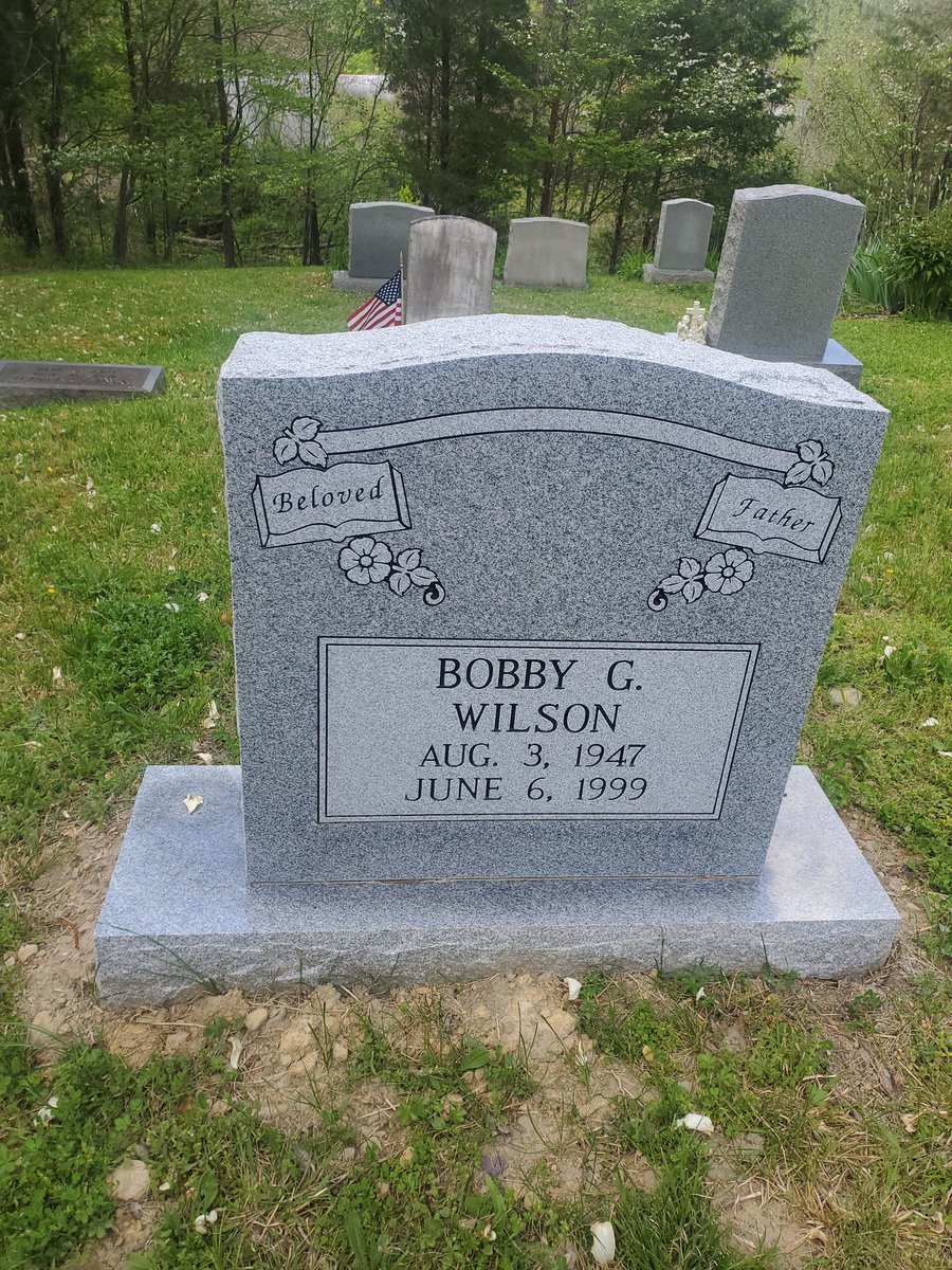ChrisTHEBLUEONE's tweet photo. Got my Daddys New Grave stone set!' I could only afford $ a small flat marker years ago when he died so I went and replaced it with a bigger stone now! πͺ¦ ... Life Marchs on #HomelessWhiteKentuckyTrash
#thehomelessman #Appalachia #EasternKentucky https://t.co/Rc8LUrKKqf