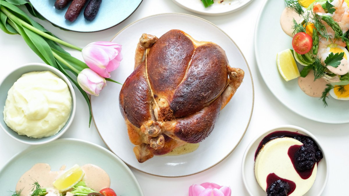 Celebrate Mother's Day with our <a href="/elisasteak/">ELISA</a> Truffle Chicken or Seafood Dinner featuring Mom's favourites.

Don't forget to add a beautiful bouquet by <a href="/gifvancouver/">The Granville Island Florist</a> and <a href="/thierrychocolat/">Thierry Chocolates</a> gift box!

Pre-order by May 5 for pick-up or delivery May 7-9. #Toptable2U