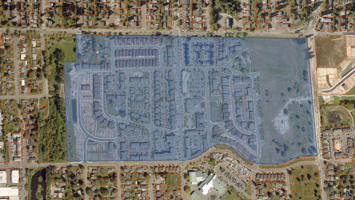 greenbridge a 40 ha redev that, in the end, will have ~1000 homes, 1/4 affordableit's almost all *townhomes*imagine if it had been 5000 homes, w/ 6-8x as many social homes. more open space. jobs. adequate transit. and a car-free center, like this  https://www.karresenbrands.com/project/am-alten-gueterbahnhof