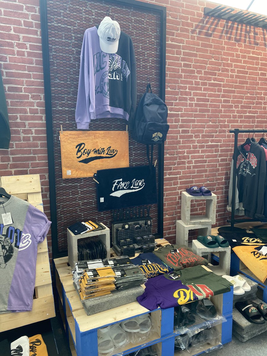 Pop up   #MAP_OF_THE_SOUL_SHOWCASE_IN_BANGKOK