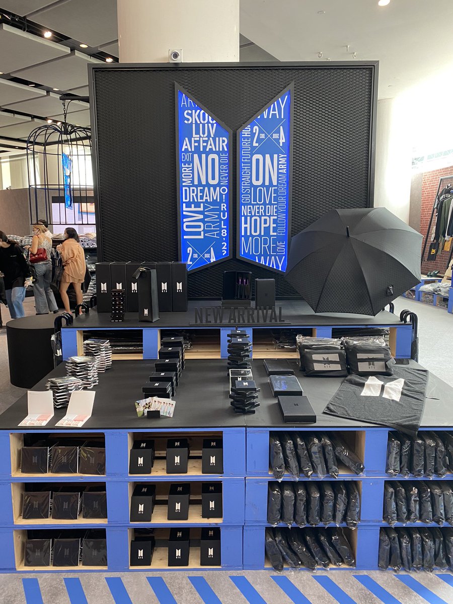 Pop up   #MAP_OF_THE_SOUL_SHOWCASE_IN_BANGKOK