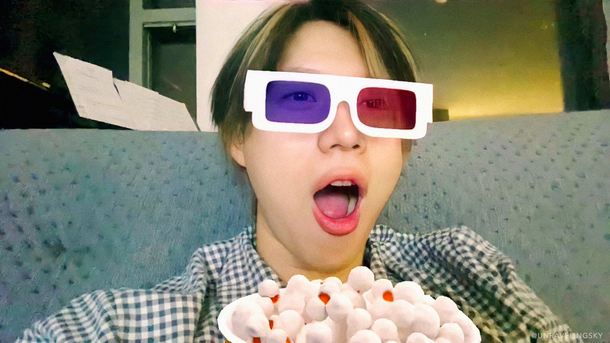  fave taemin live screenshots in 2021 so far; a soft thread, bc i miss him   #태민    #TAEMIN  also a good review of how much time taemin dedicates to communicating with us 