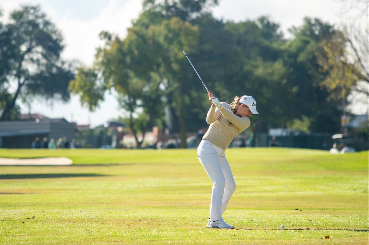 golfshan17's tweet photo. Always a treat being back at Soweto CC given that my golf journey started on the fairways of Pimville 🙏🏽

Great to see our best golfers on the @SLadiesTour competing out here @CityofJoburgZA 🇿🇦 

📸: @CaptureByShan17 
#Golfshan17
#CaptureByShan17
#SunshineLadiesTour https://t.co/FauXgkNFOd