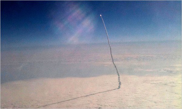 We don’t have enough rocket above cloud photos, we should fix that