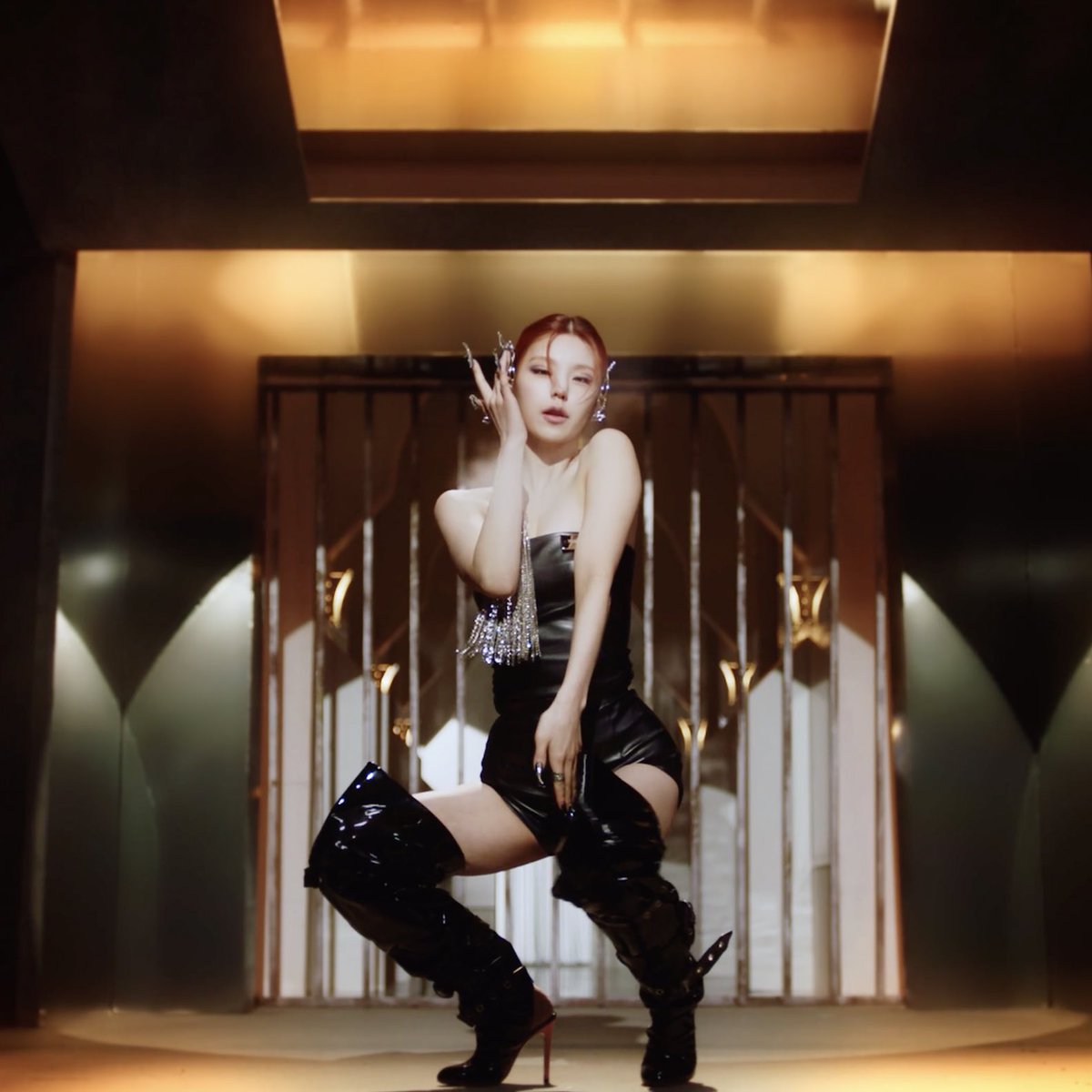 lizhsi's tweet photo. We have dropped the bomb, and you can listen to our new song called 마.피.아 IN THE MORNING in every platform. For a little spoiler, I attach my iconic cut from the MV. 

🔗 https://t.co/YUVuaECJJM https://t.co/5t9Otb1zh5