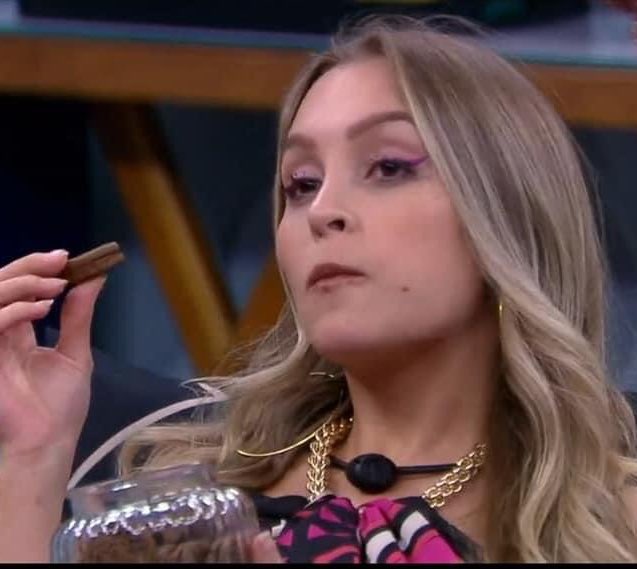 brunoduqe's tweet photo. Só vou votar na Camilla porque quero que o Gil vença o BBB, mas minha vontade era ser Fora Juliette

#bbb21 #foracamilla | desculpa gil |apelou https://t.co/PLh8FsLEVQ