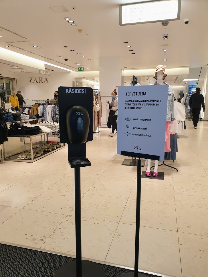 Mask signs in the shopping centre. The message: Let's take care of each other.I don't know what the current situation is in Sweden, but the messaging there has too often been that you can wear a mask if you are afraid for your own sake - not mentioning protecting others.