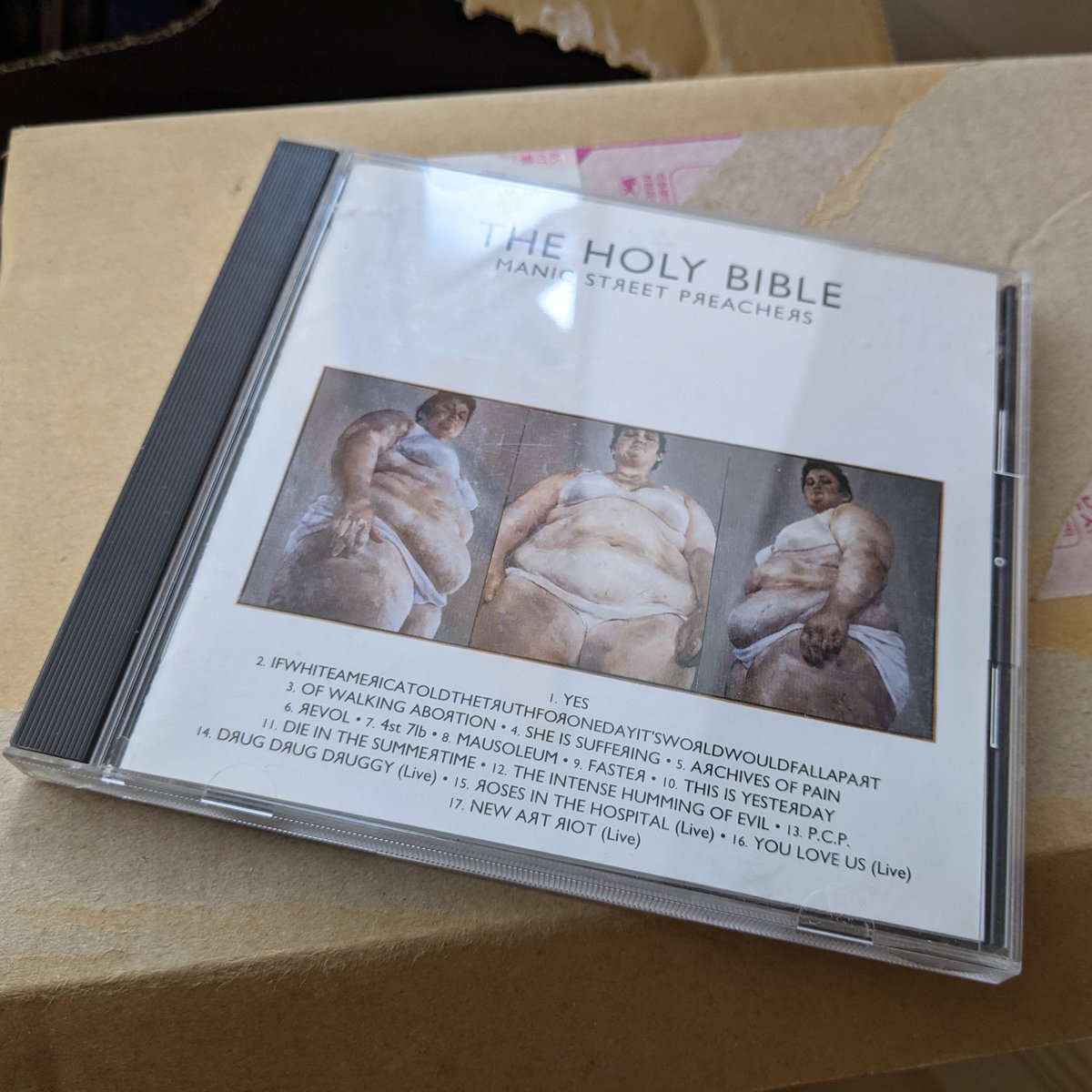 車に置いてたCDを整理中のワイ「おっマニックスのホーリーバイブルや ダサい題名で最高やな さて中身は 