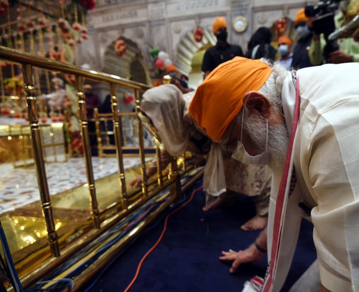 Prayed at Gurudwara Sis Ganj Sahib today. 

We can never forget the life, ideals and supreme sacrifice of Sri Guru Teg Bahadur Ji.