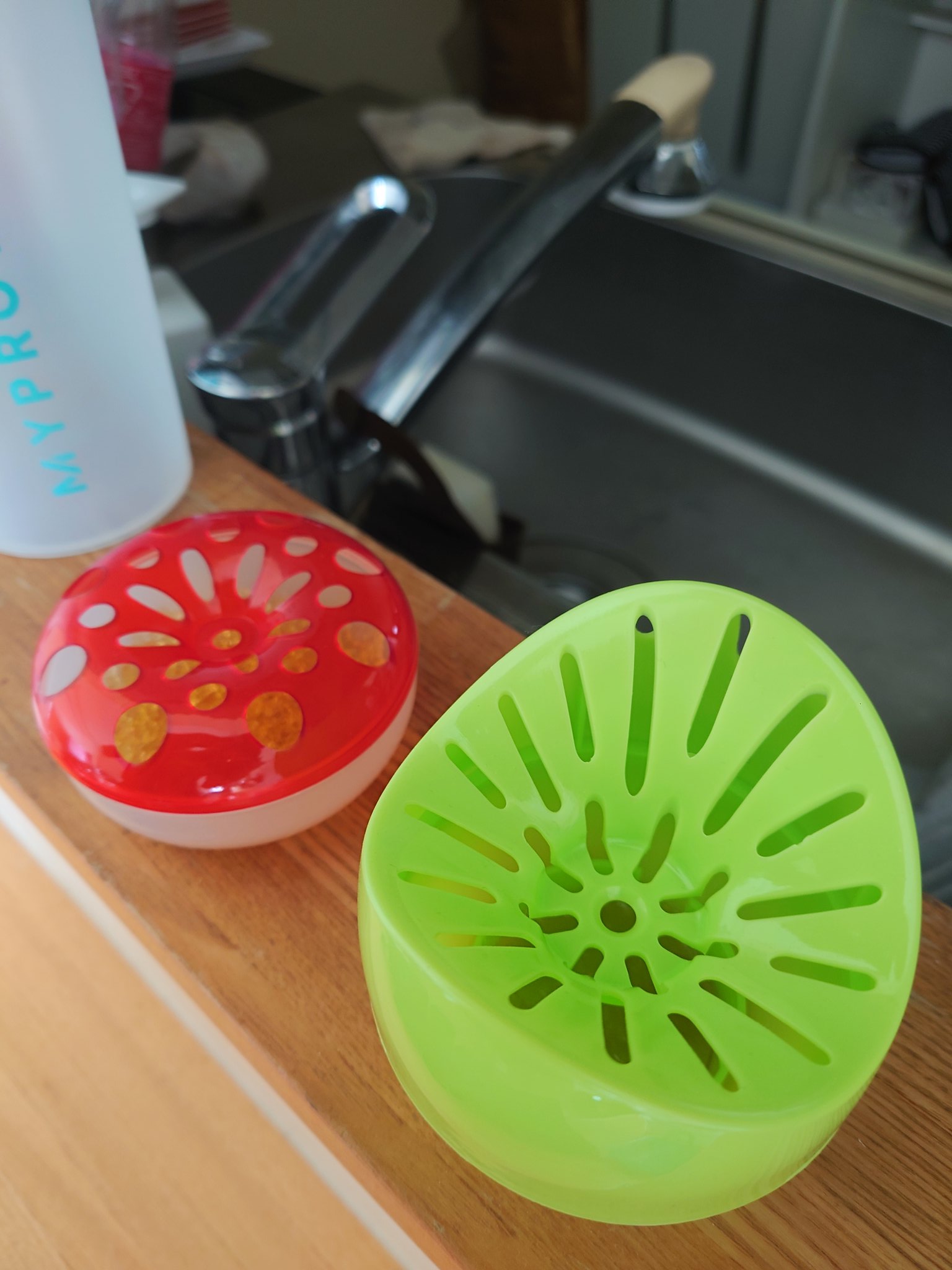 ｍトンブリーニ F4 R1 955 百均 の コバエ取り どれも効かないような 汗 T Co Tvz2xsig0g Twitter