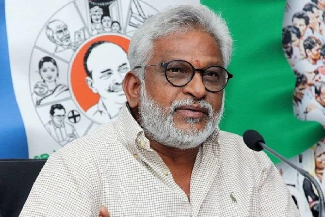 Farmer203_off's tweet photo. నిత్యం పూజలు,వ్రతాలు,అయ్యప్ప మాలల దైవచింతనతో గడిపే, @ttd_seva చైర్మన్ శ్రీ వై.వి.సుబ్బారెడ్డి గారికి హృదయపూర్వక జన్మదిన శుభాకాంక్షలు.
🎂🎂🎂🎂🎂🎂��
#HBDYVSubbaReddy

 @yvsubbareddymp @VikranthYReddy #CMYSJagan https://t.co/Z3Y79cPGdW