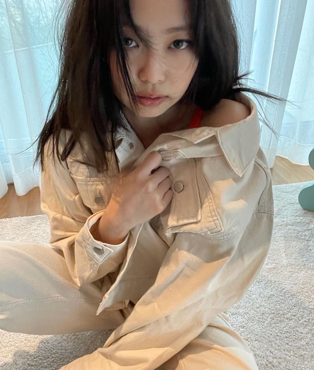 jennie tweet media
