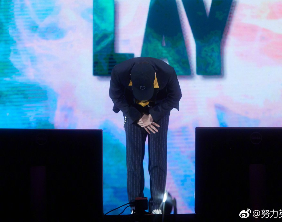 withjackxing's tweet photo. Hi, we're a new fanacc dedicated to @JacksonWang852 and @layzhang 🥰 let's be with Jackxing and support them on their path towards their dreams ❤️ pls retweet to help find more jackxing fans

#JackXing #LayZhang #JacksonWang #艺嘉人 https://t.co/iEUUFbAb6o