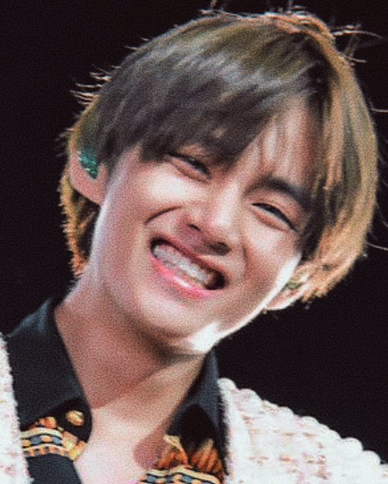 Taehyung’s huge boxy smile when he was singing inner child plss he looked so happy 