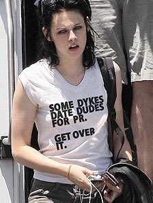 Thank you to the bestie who found the picHere is Kristen's tshirt