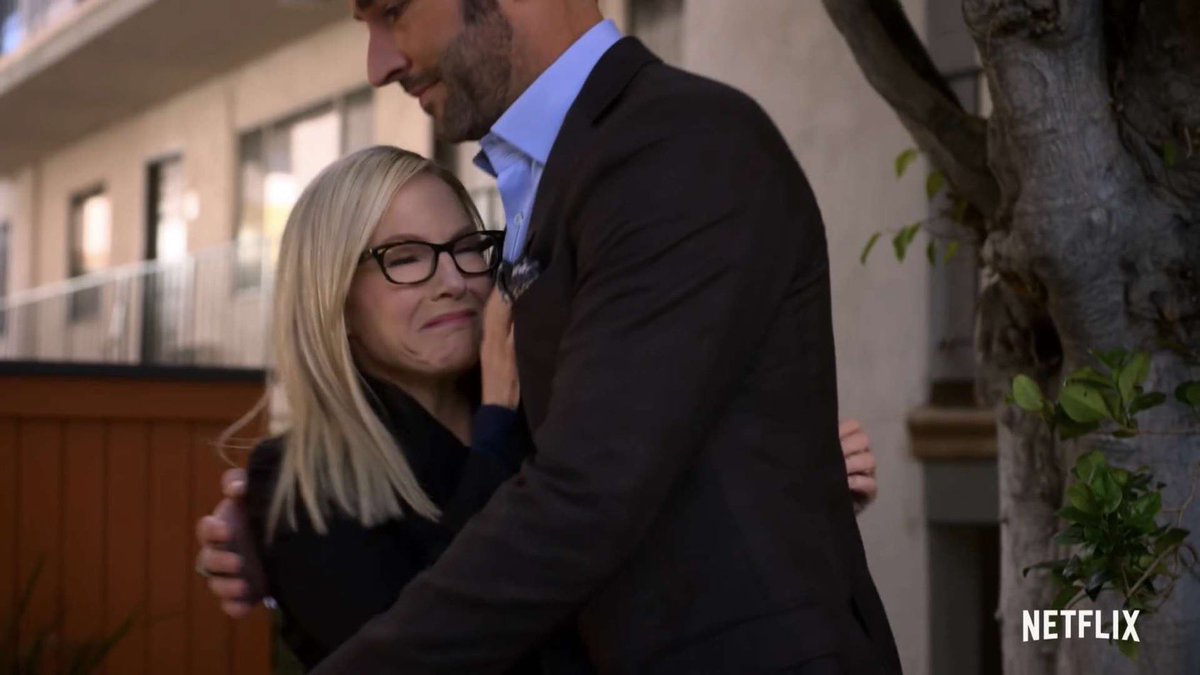 every frame of the   #Lucifer5BTrailer, a thread: