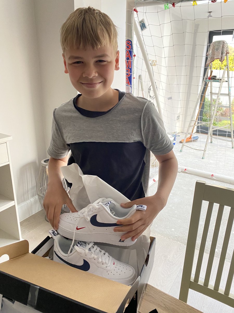 Leigh Phillips tweet media