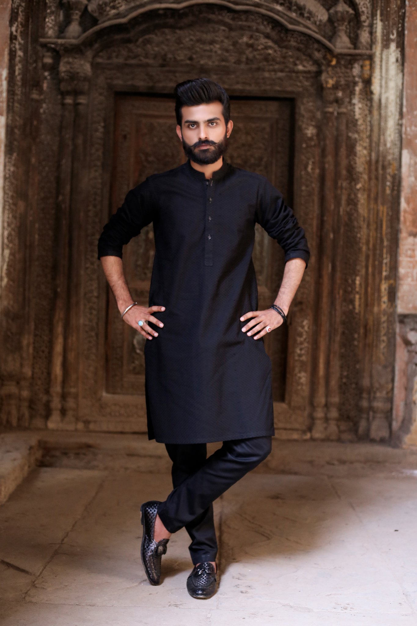 Pin by Esquires bespoke tailoring on Desi | Kurta pajama men, Fashion,  Asian style