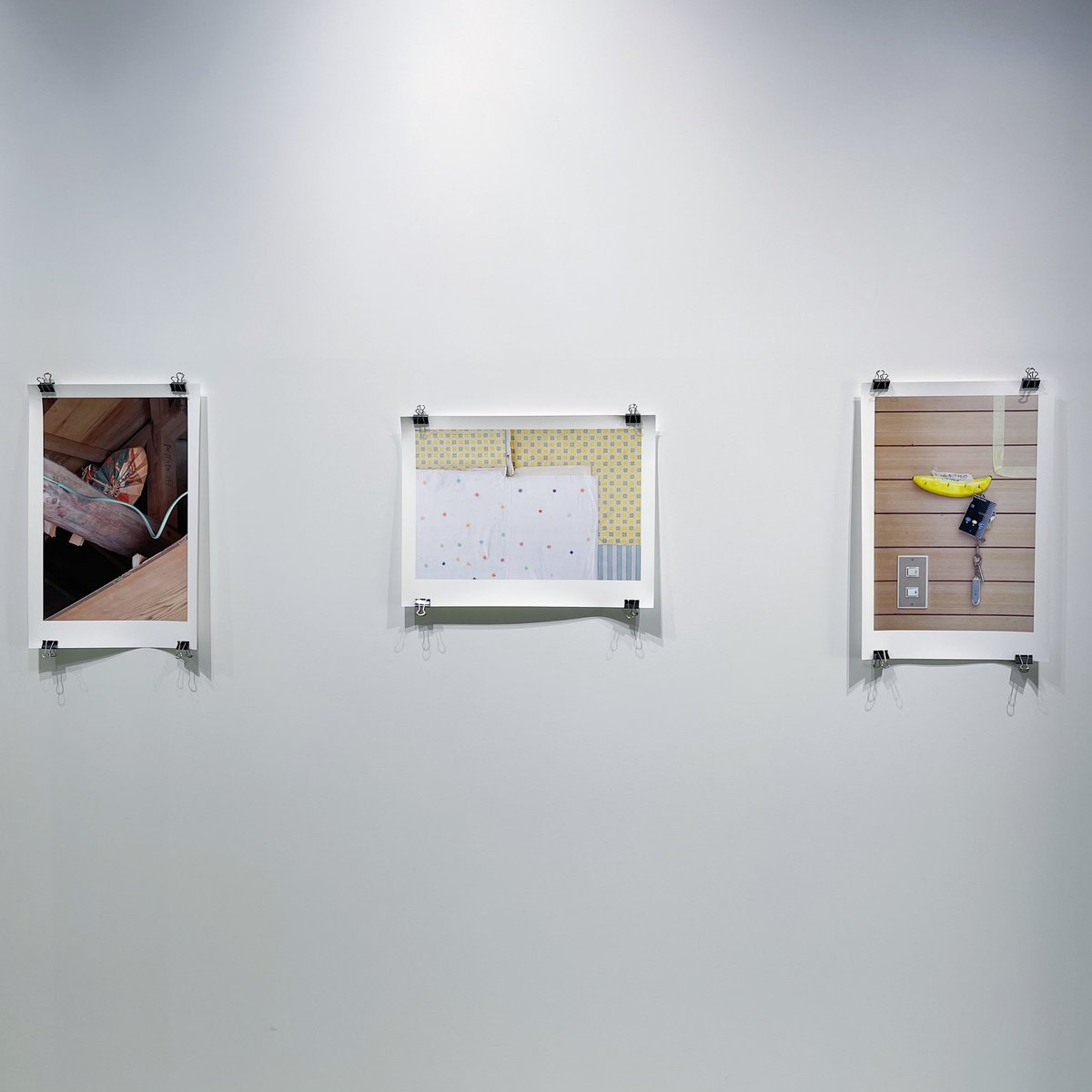 bababa_jpn's tweet image. 5/1  15:44  23℃  1002hPa

Eyes of Jan Vranovský
VBA日本館展示チームに同行する、高見澤邸が解体されていく様子をカメラに収めていった写真家／建築家のヤン・ヴラノブセキ。