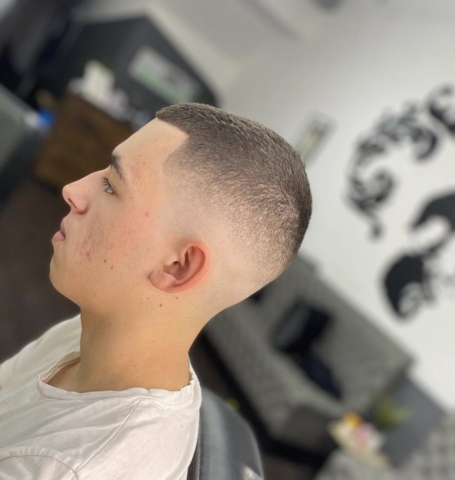 Walk-ins all day in Prescot &amp; Huyton.
Selected barbers on bookings.💈
Rogues&amp;Rascals