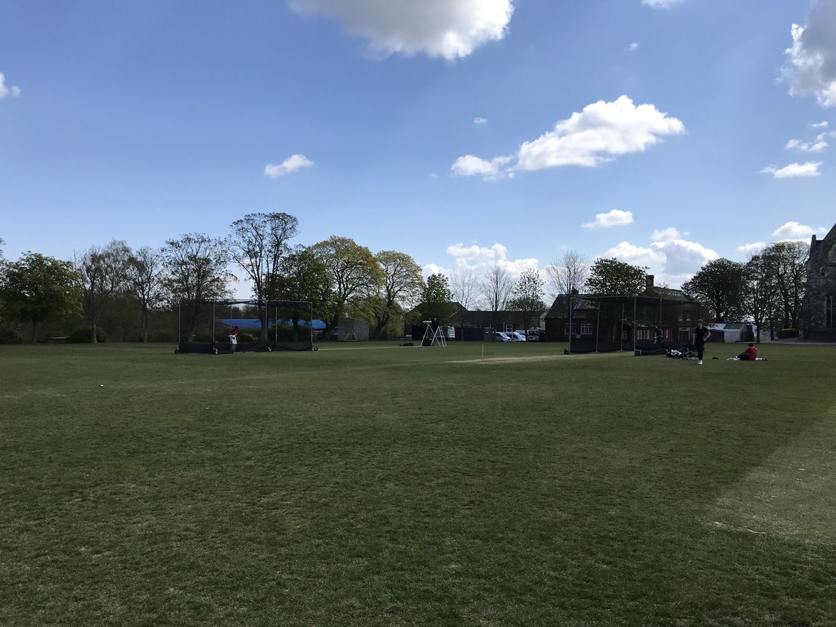 StEdmundsSport's tweet image. Getting some extra sessions in .. whilst the sun shines #cricket #nets #ballmachine #usingsparetimewisely ⁦@StEdsCanterbury⁩