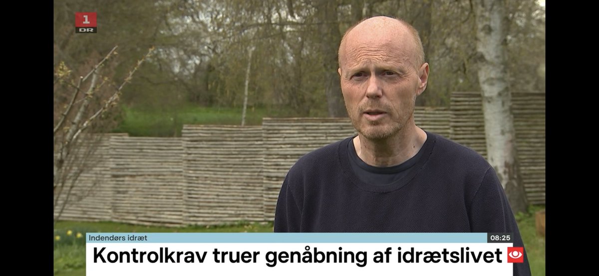 Det er noget rigtig møg, hvis de frivillige foreningsledere skal kontrollere coronapas hos de voksne medlemmer, når der åbnes indendørs. Drop coronapasset eller lad det enkelte medlem bære ansvaret for at kunne fremvise gyldigt coronapas. @DRNyheder her til morgen 🤞
#dkpol