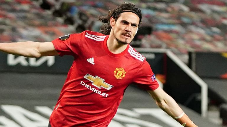 FootballBoxUK's tweet photo. COMPETITION TIME! 🏆 

If Edison Cavani scores first against Liverpool on Sunday, we will give away one of our Random Shirt Boxes! 👕 📦 

All you have to do:

⚽️ Follow @FootballBoxUK 
⚽️ RT this tweet
⚽️ Tag 2 friends in the comments 

#ManUnited #Liverpool https://t.co/KYVFnNd7JN
