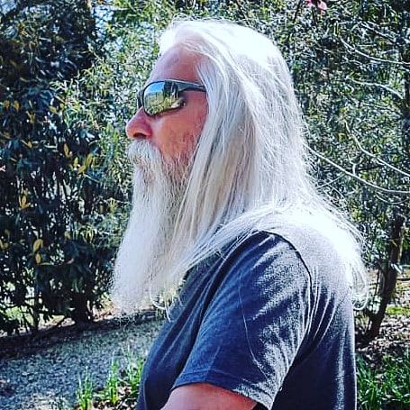 SteveBearded's tweet photo. #saturdaysidebeard #weekendvibes
#silverhair #silverbeard #beard #longhair #silvermodel #model #seniorpictures #silverfoxmodel #greymodel #beardmodel #staybearded #beardlife https://t.co/azzX4h91r8