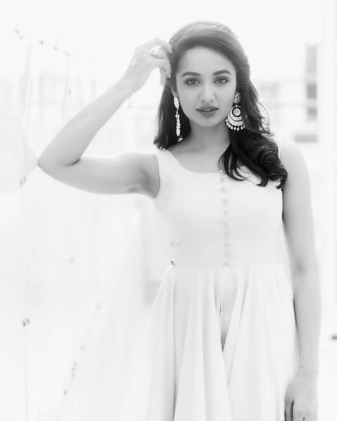 E0SW5RcX0AEM_9Z?format=png&name=small