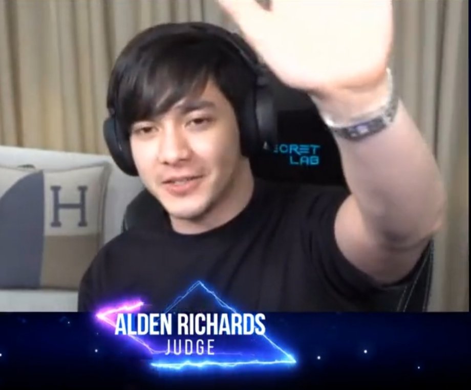 whenzymallow's tweet photo. Hello there @aldenrichards02 

ALDEN HashtagBlessed
#ALDENxROConcerto
#AldenRichards https://t.co/llEDCoheZw