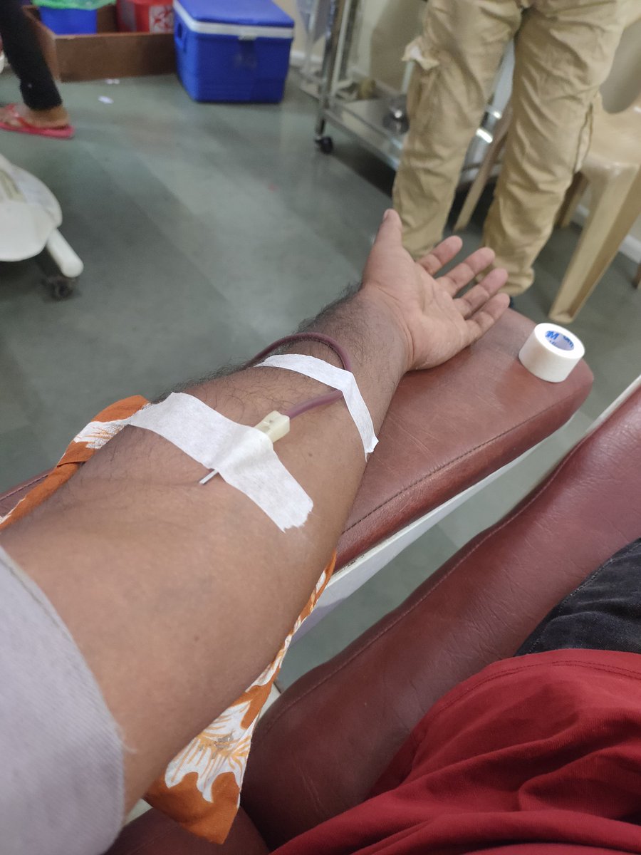 Avishkarspeak's tweet photo. #रक्तदानजीवनदान ❤️

आज १ मे महाराष्ट्र दिनाचे अवचित साधून  @jkbbpune   येथे रक्तदान केले. आपणही करा छान वाटेल. ❤️

#Lovecareshare❤️

#म #मराठी https://t.co/ntP5SJ8CoT